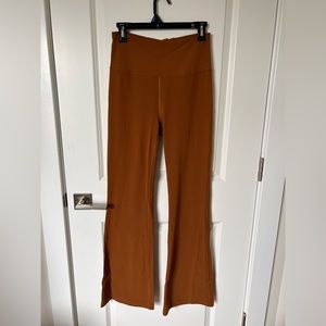 lululemon groove pants, copper brown sz 8
